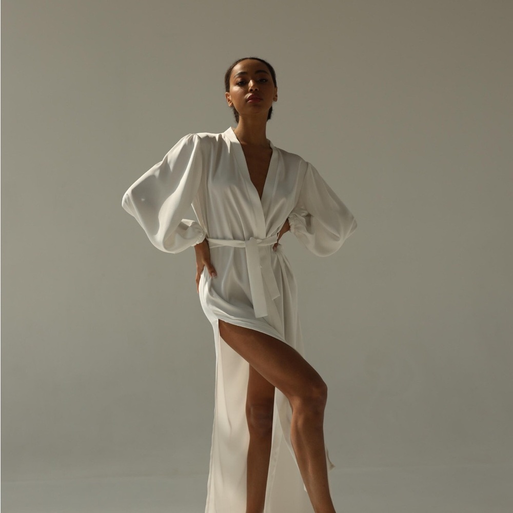 Elegant White Women's Robe
